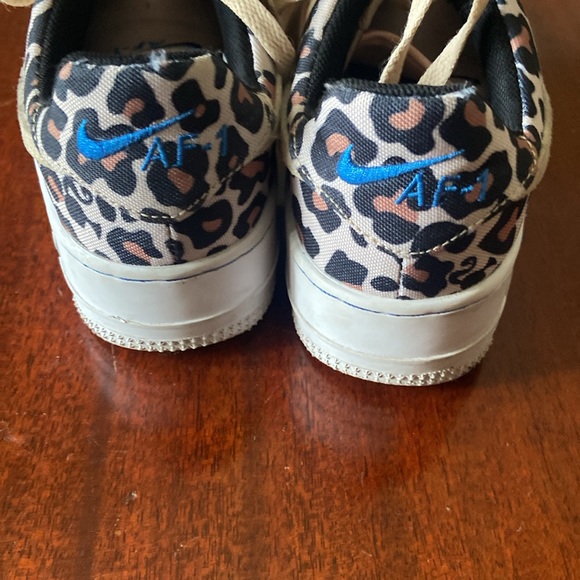 Women’s Nike shoes - Picture 5 of 6